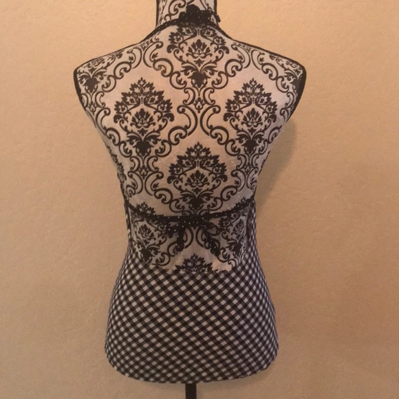 Hula Honey Sexy Swimsuit top! Size Medium🖤 - Picture 5 of 7